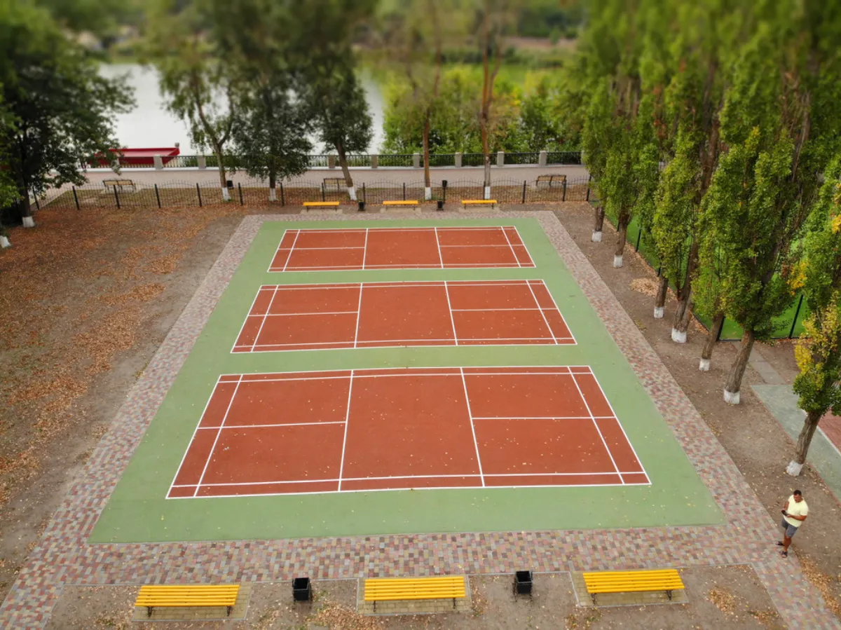 Badminton court surface