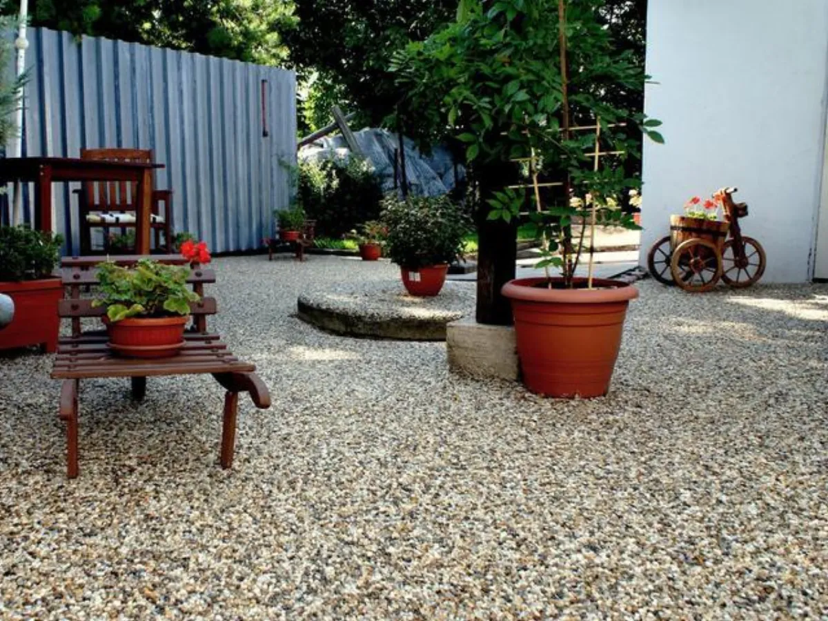 Stone carpet installation by B-Cool