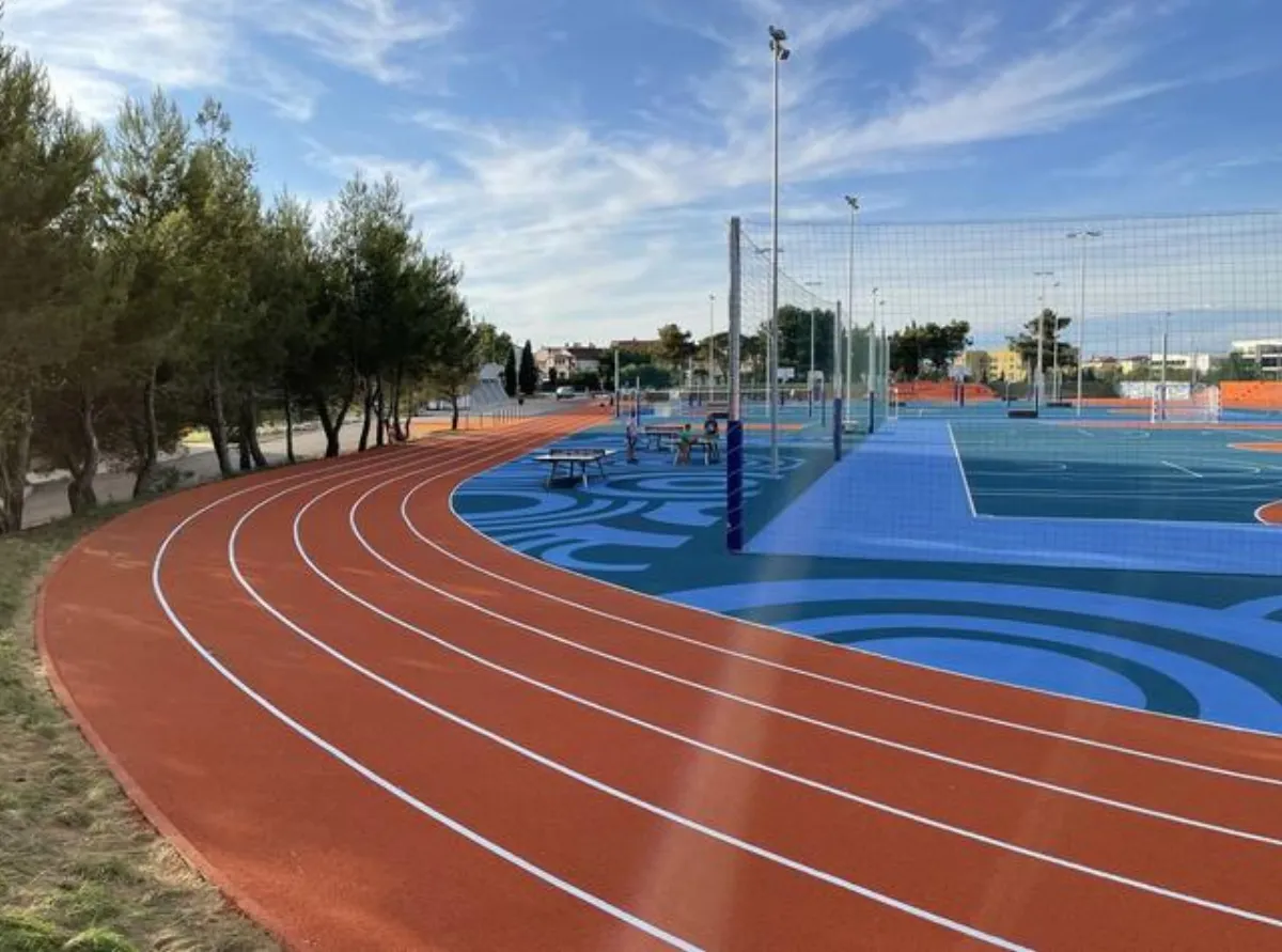 Commercial surfacing project